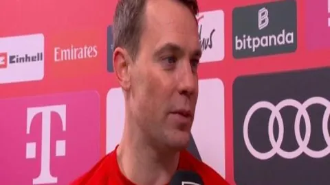 “巅峰对话！特朗普白宫之夜，C罗与特朗普神秘会晤，明日凌晨一点精彩不容错过！”